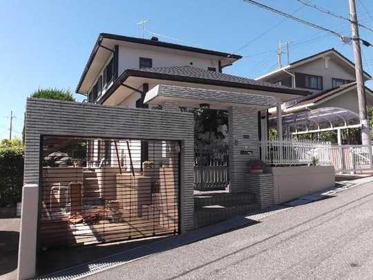 Local appearance photo. The building is the appearance