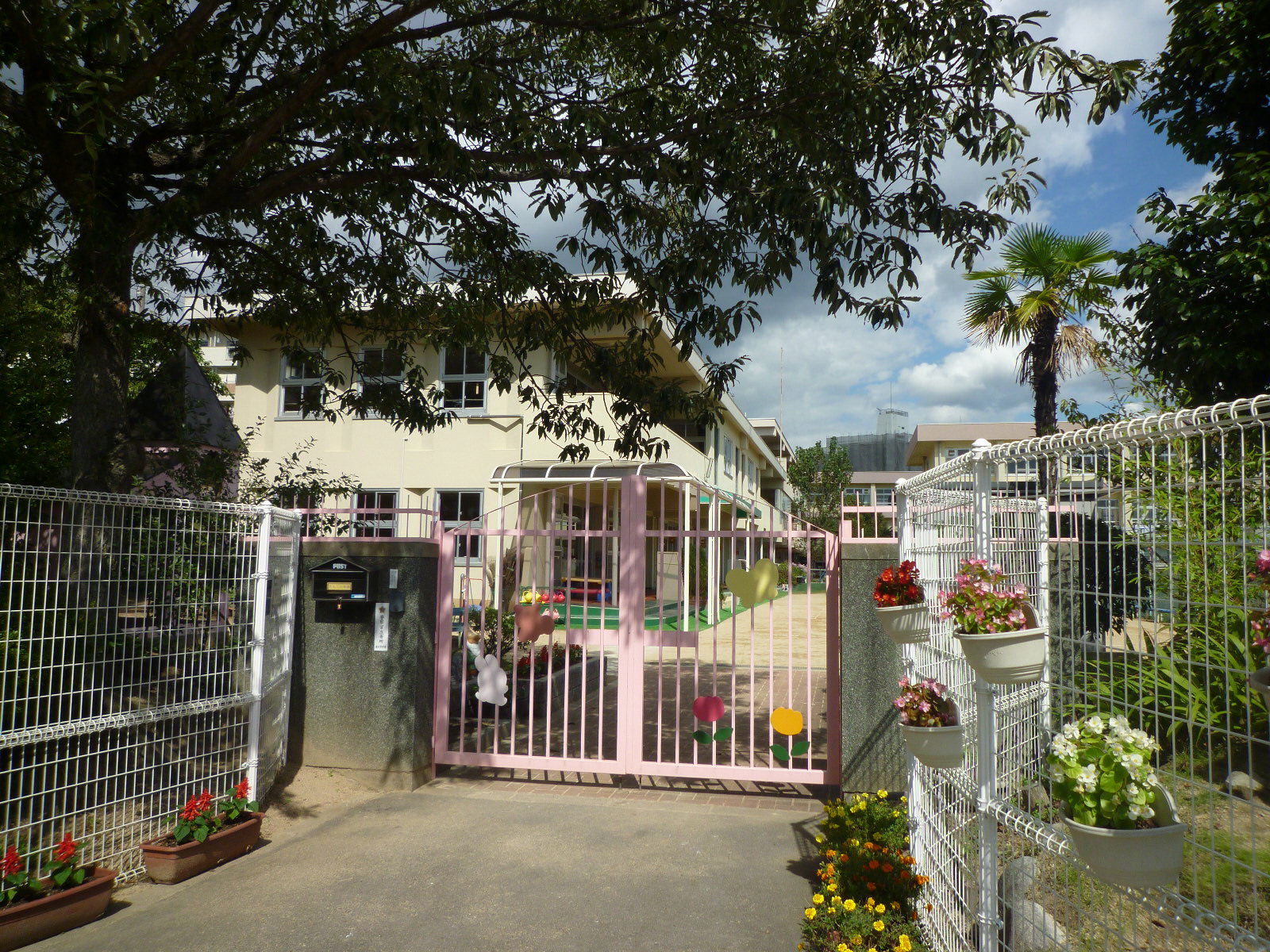 kindergarten ・ Nursery. Kobe Municipal Tamon kindergarten (kindergarten ・ 50m to the nursery)