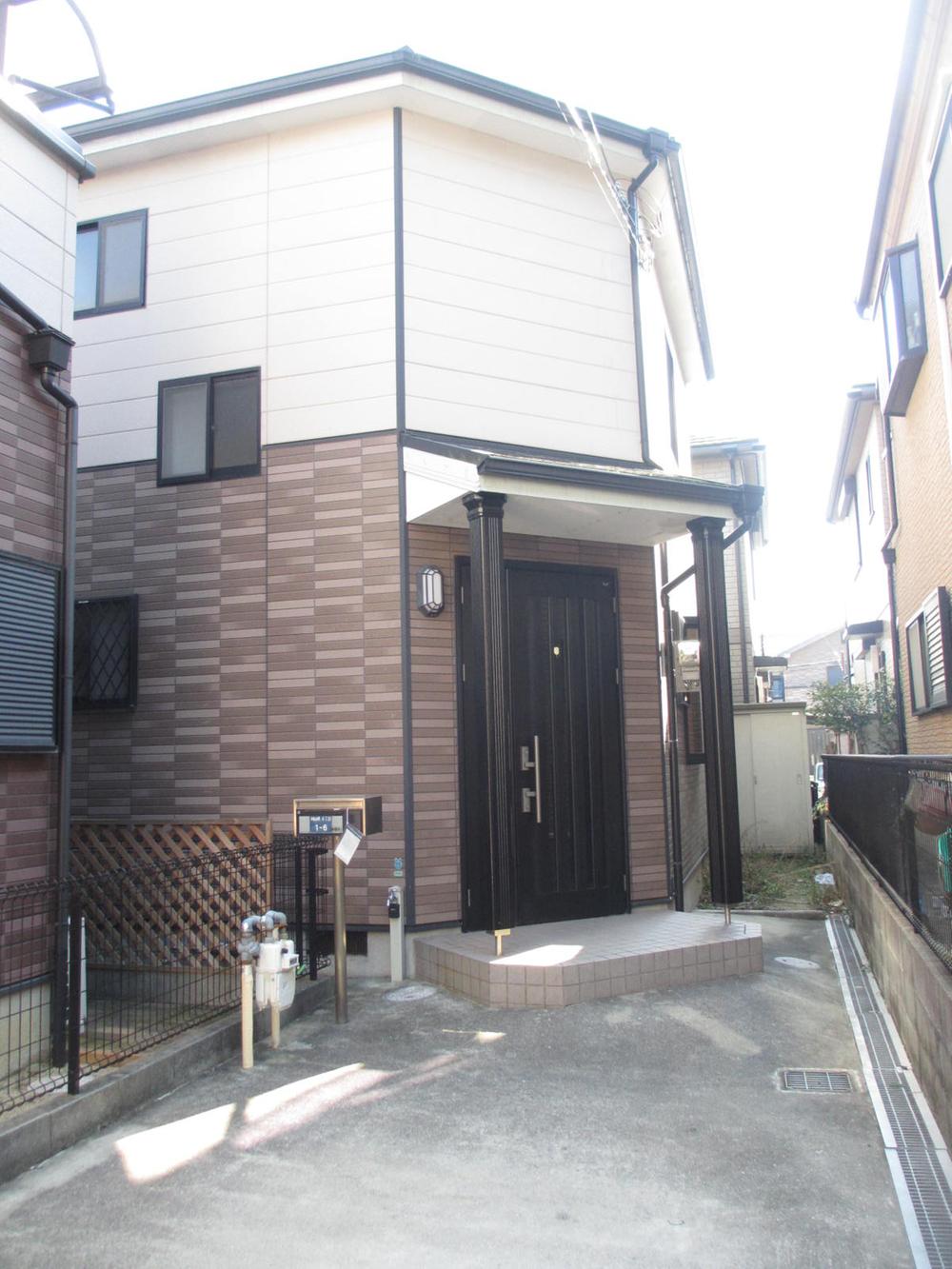 Local appearance photo. Local (12 May 2013) Shooting