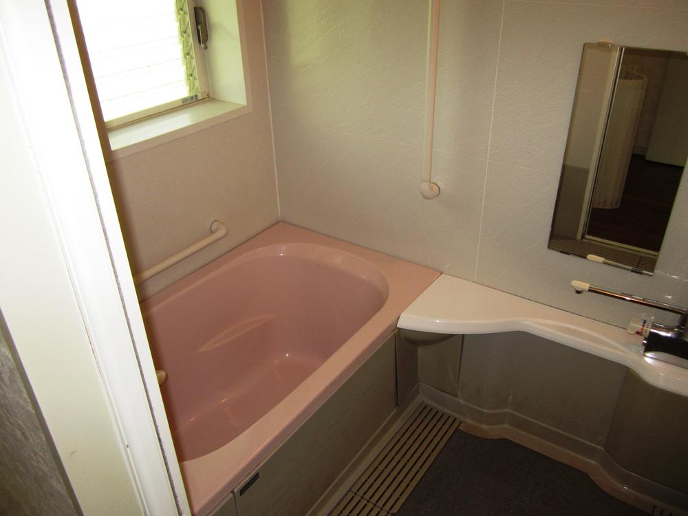 Bathroom. Indoor (September 2013) Shooting