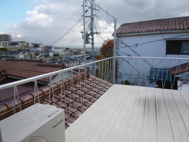 View photos from the dwelling unit. Indoor (12 May 2013) Shooting