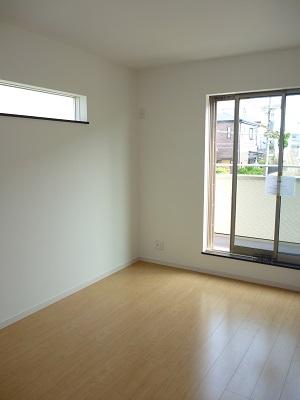 Non-living room. Local (July 2013) Shooting Western-style 6 Pledge