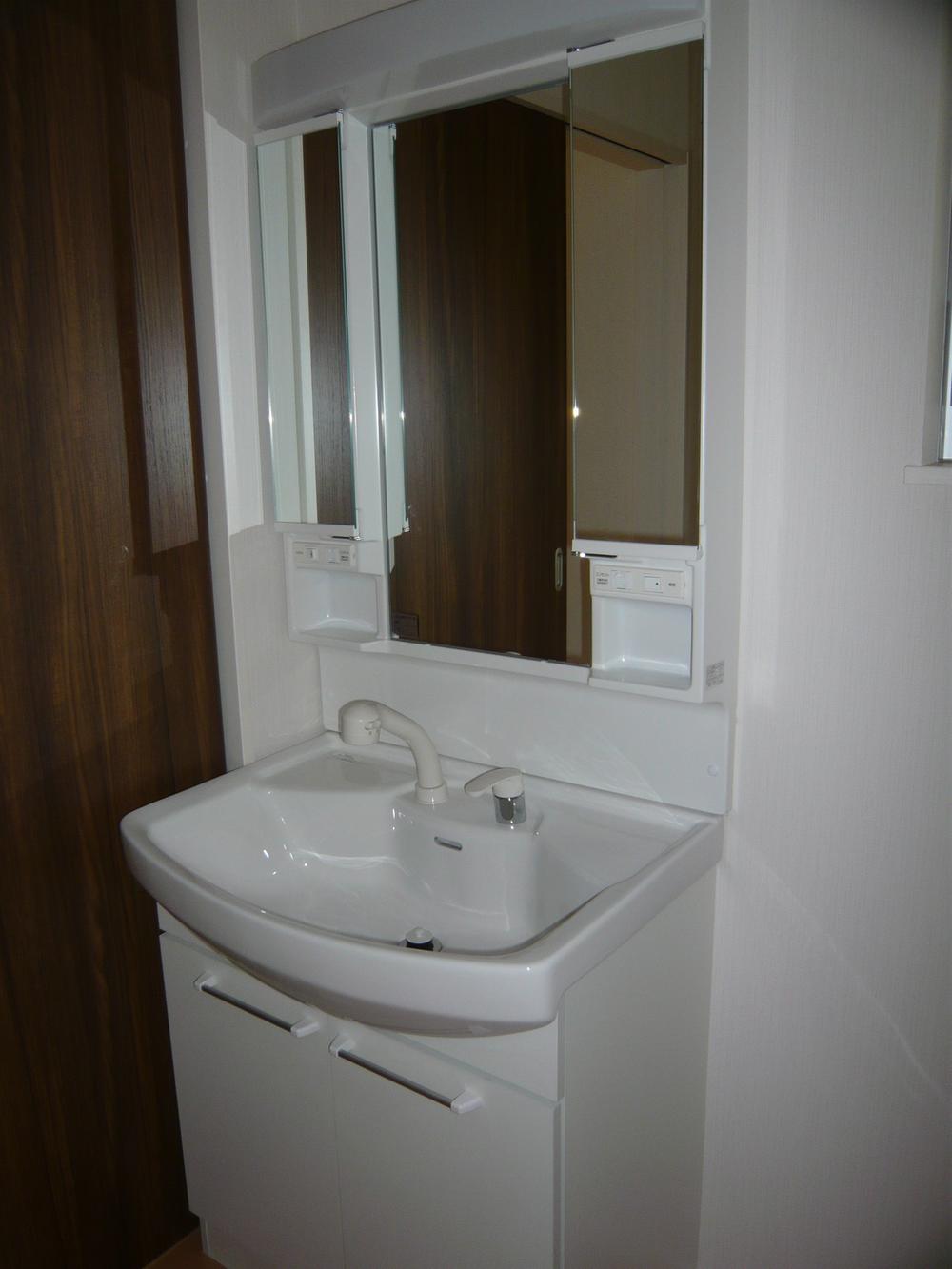 Same specifications photos (Other introspection)