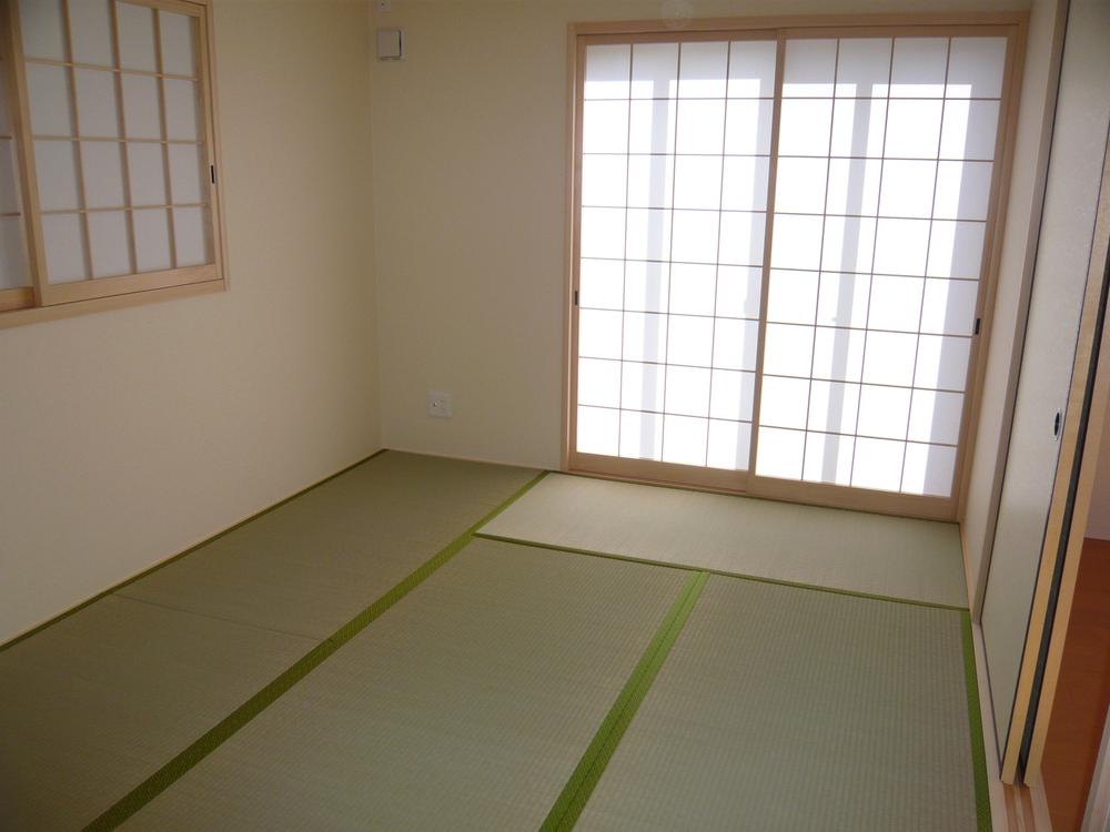 Same specifications photos (Other introspection)