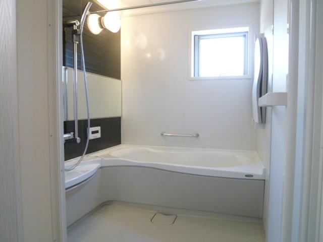 Bathroom. Indoor (12 May 2013) Shooting