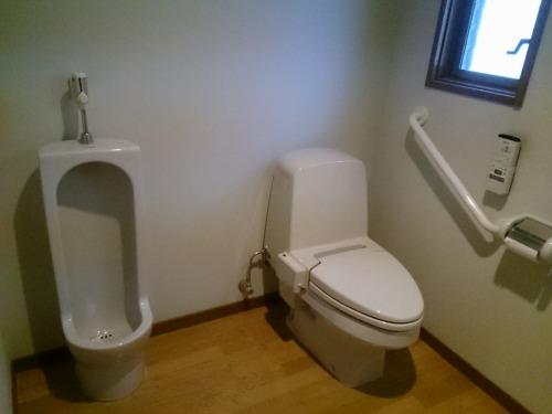 Toilet. Indoor (12 May 2013) Shooting