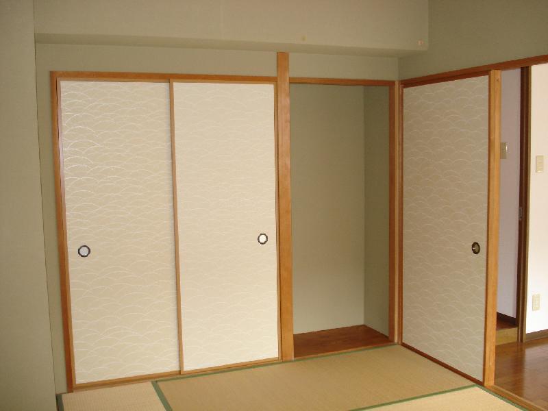 Other room space. Japanese-style room 6 quires