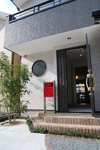 Same specifications photos (appearance). Local (12 May 2012) shooting