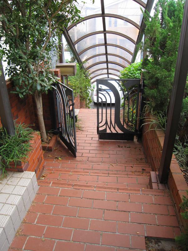 Other local. Local (10 May 2013) Shooting