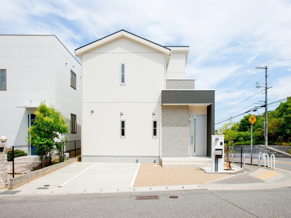 Local appearance photo. No. 1 destination Southwest corner lot, Houses the we made a plan that was taken to the generous