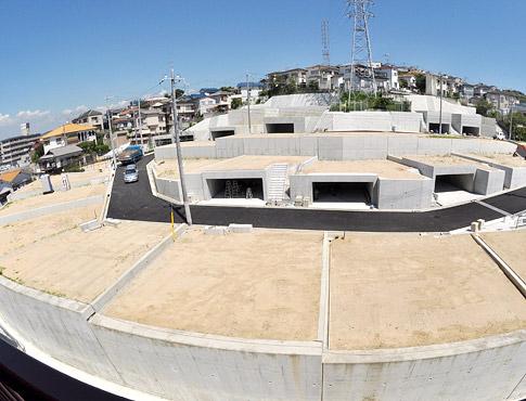 Local photos, including front road. Terraced construction with excellent sun per ventilation. 