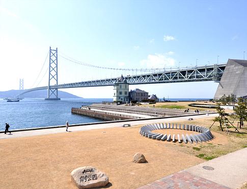 Sale already cityscape photo. 2000m crowded to Maikokoen in the pet walk and anglers