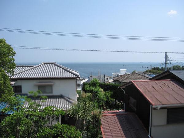 View photos from the dwelling unit. Local (June 2013) Shooting