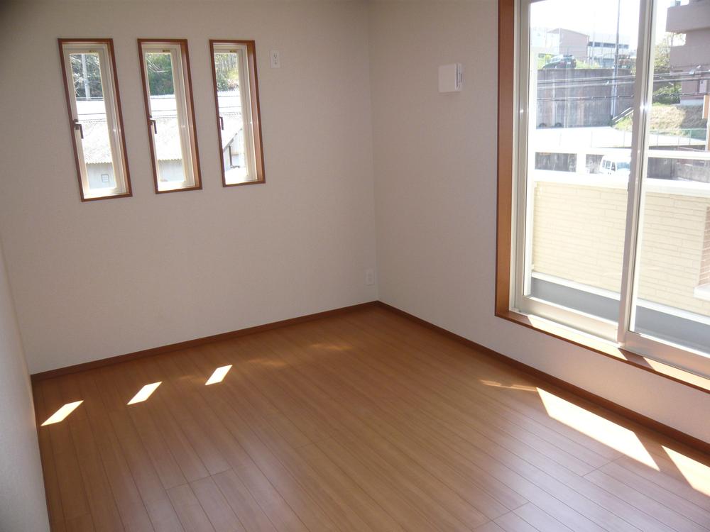 Same specifications photos (Other introspection)