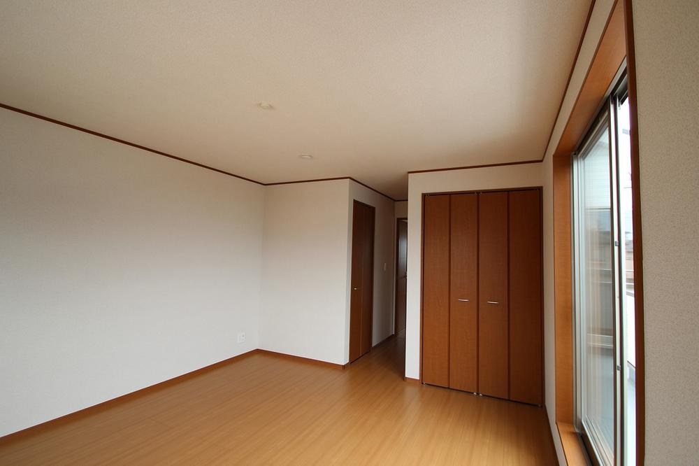 Same specifications photos (Other introspection)