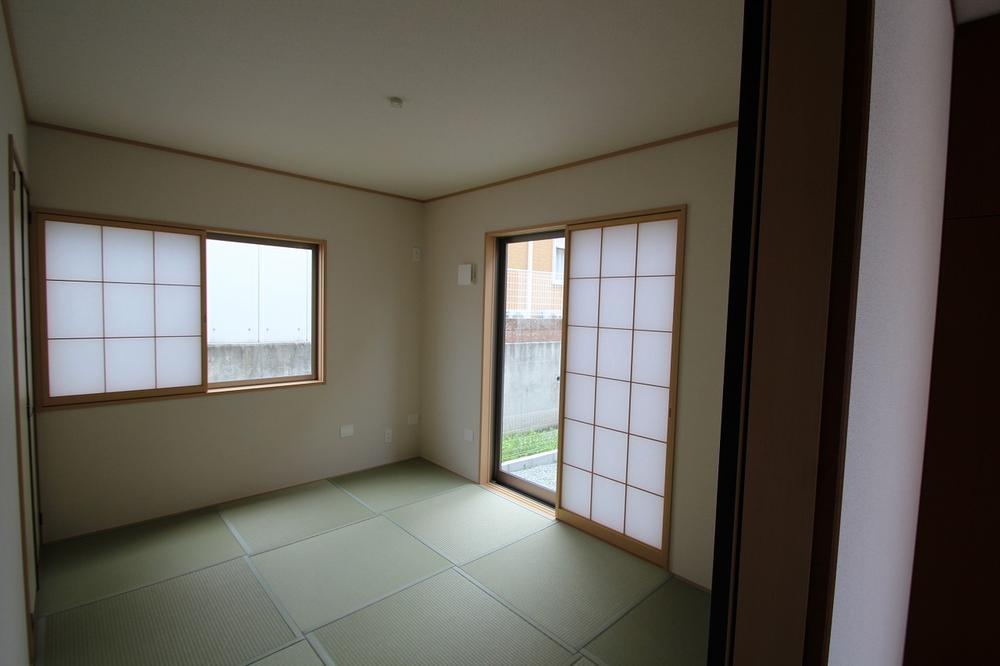 Same specifications photos (Other introspection)