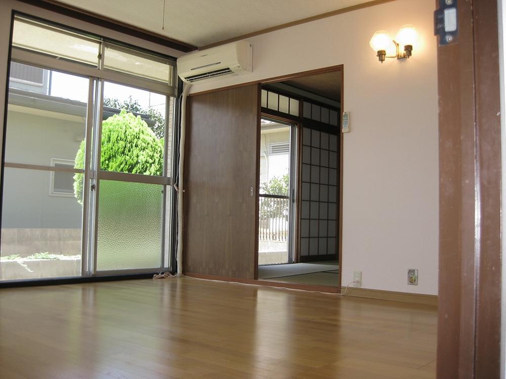 Non-living room. Room (August 2013) Shooting