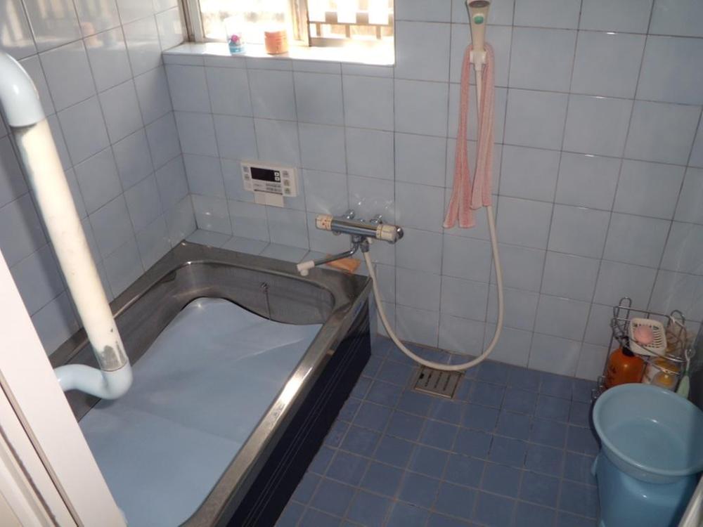 Bathroom. Indoor (September 2013) Shooting