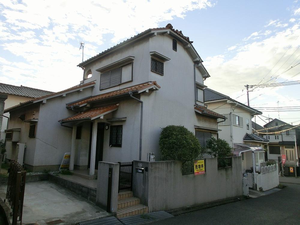 Local appearance photo. Local (10 May 2013) Shooting