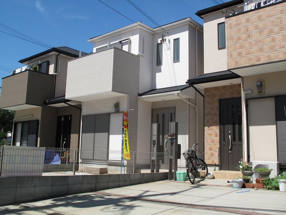 Local appearance photo