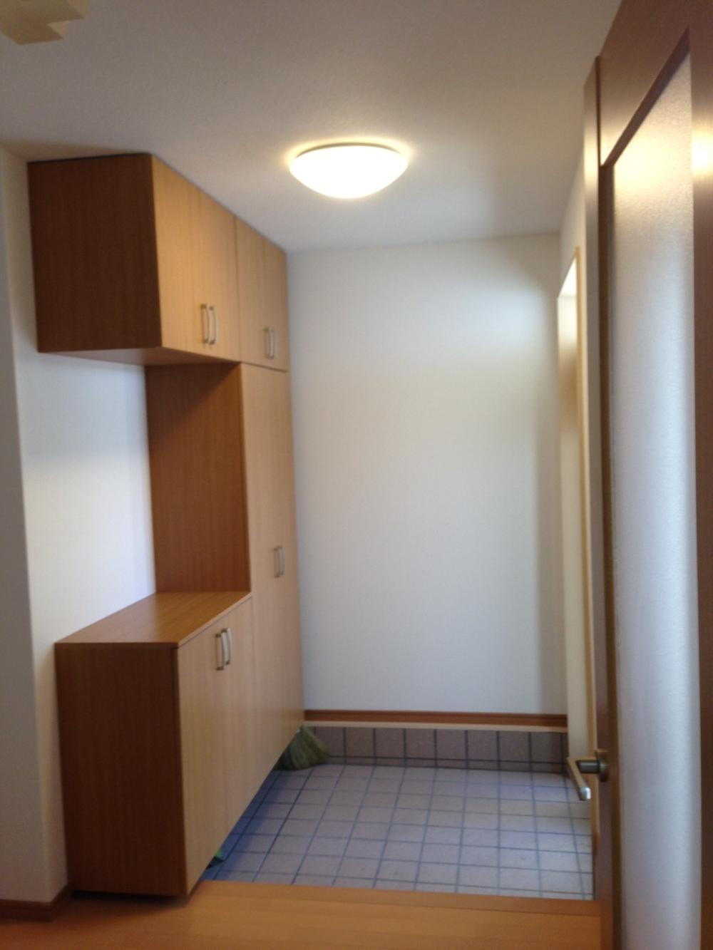 Entrance. Indoor (June 2013 22) large cupboard