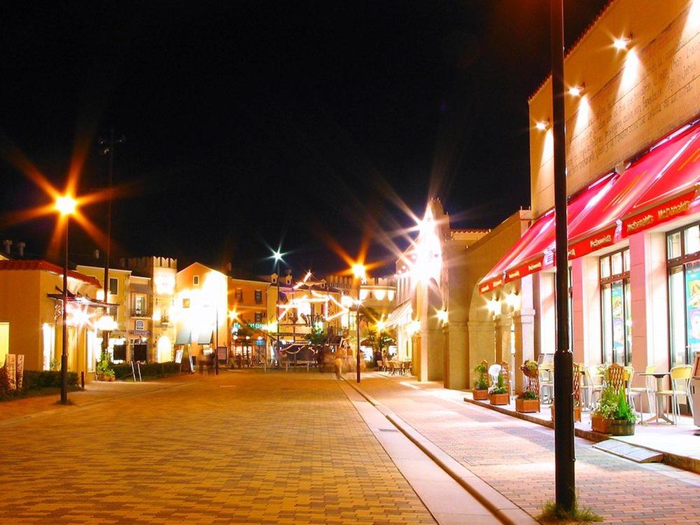 Home center. Francfranc BAZAR Marinepia 1361m to Kobe store