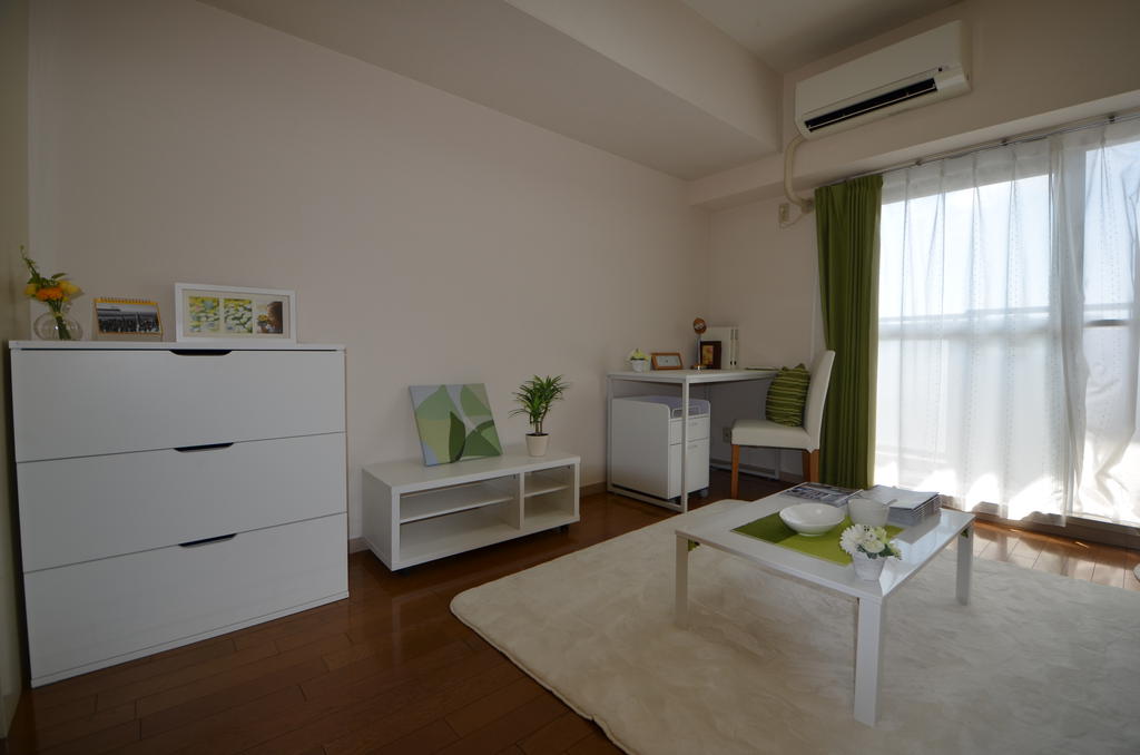 Living and room. You can visit.