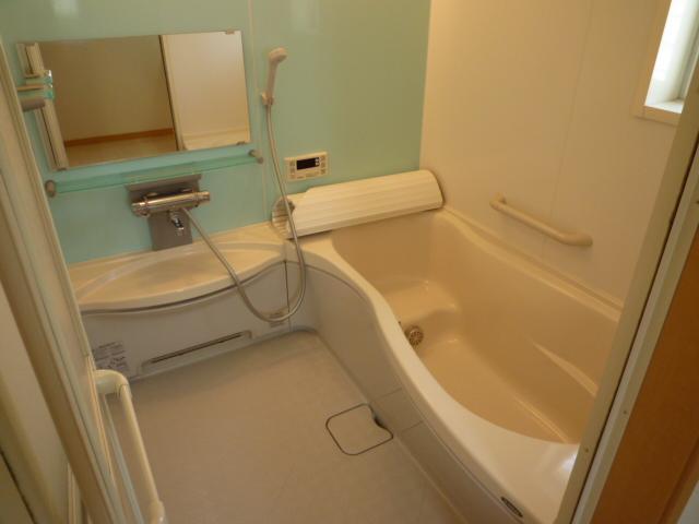 Bathroom. Indoor (September 2013) Shooting