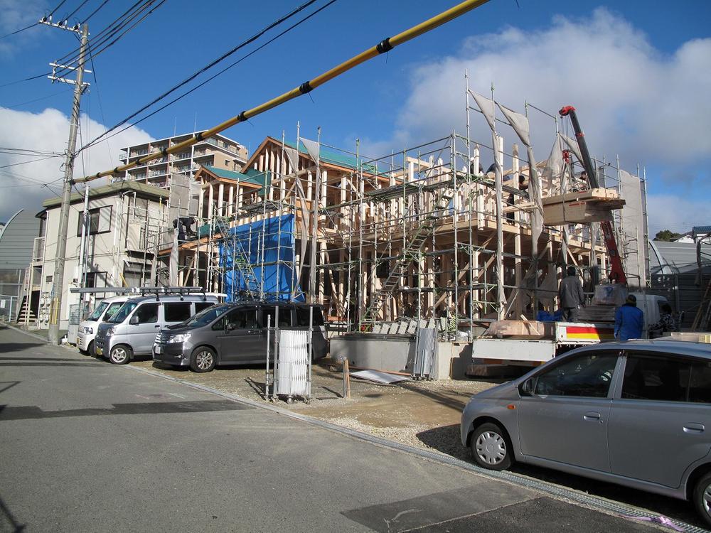 Local appearance photo. Local (12 May 2013) Shooting