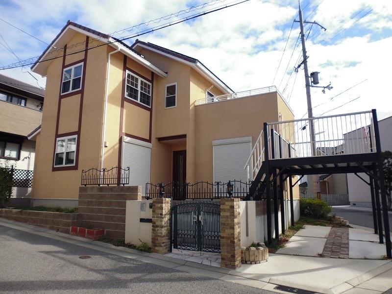 Local appearance photo. Local (11 May 2013) Shooting