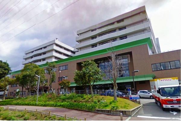 Hospital. 350m to the hospital 掖済 meeting hospital