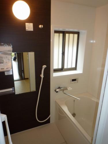 Bathroom. Indoor (11 May 2013) Shooting