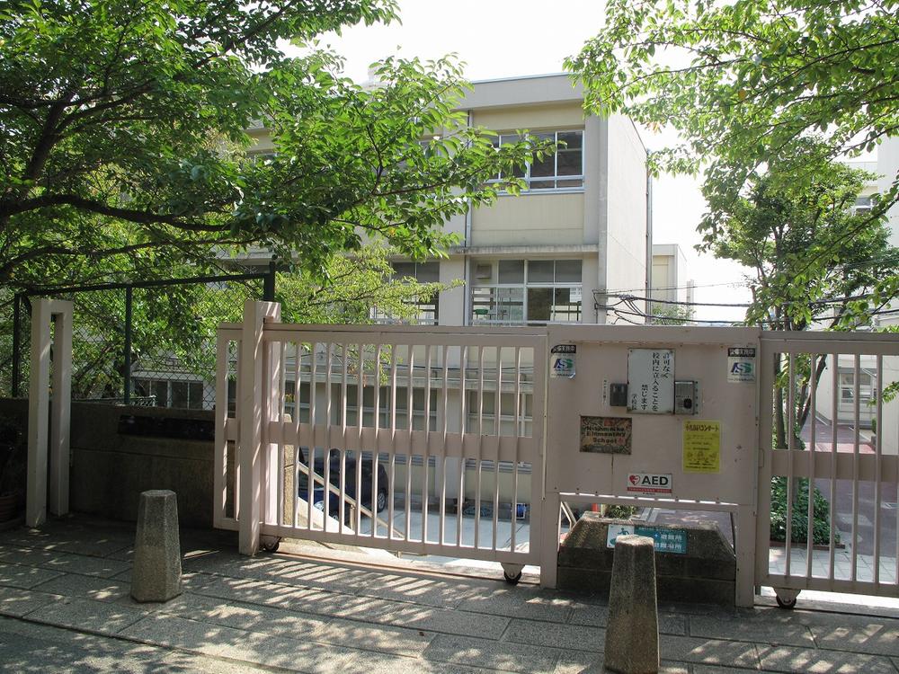 Primary school. 897m to Kobe Municipal Nishi Maiko Elementary School
