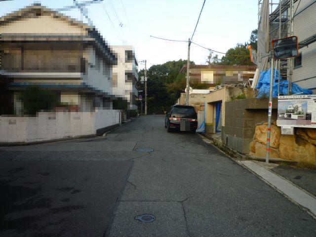 Local photos, including front road. Local (11 May 2013) Shooting