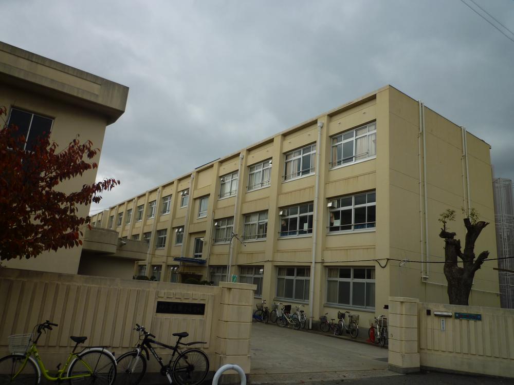 Primary school. 293m to Kobe Maiko Elementary School