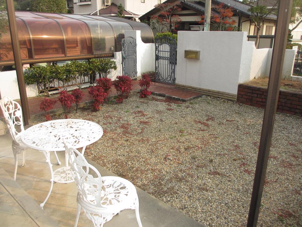 Garden. Local (12 May 2013) Shooting