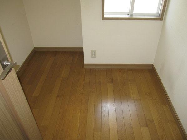 Non-living room. Local (May 2013) Shooting