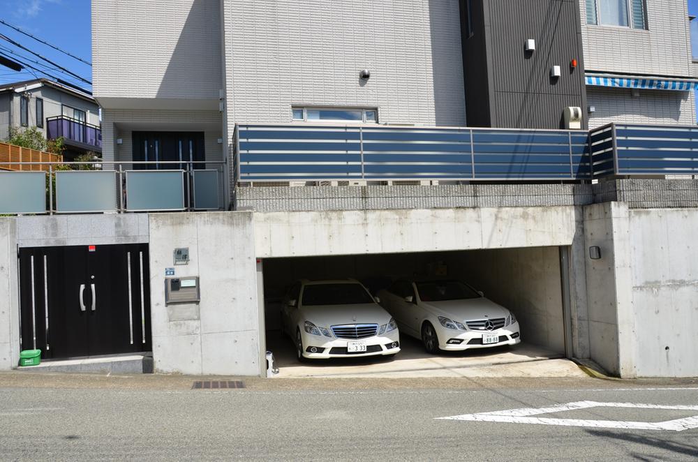 Parking lot. Local (July 2012) shooting