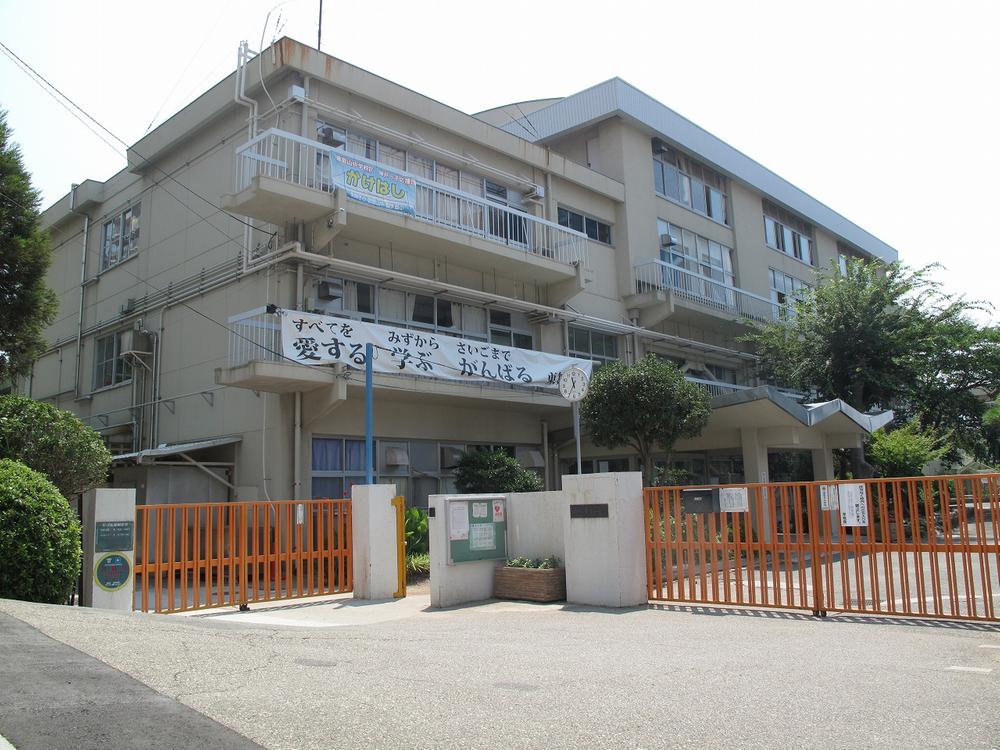 Primary school. 738m to Kobe Municipal Higashimaiko Elementary School