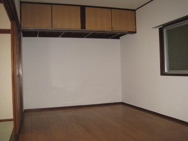 Living and room. 2F Western-style