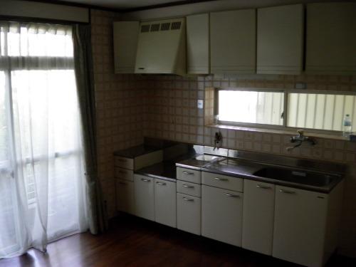 Kitchen. Indoor (11 May 2013) Shooting