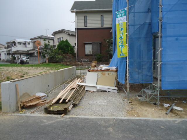 Parking lot. Local (November 3, 2013) Shooting