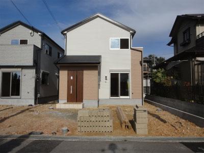 Local appearance photo. Local (11 May 2013) Shooting