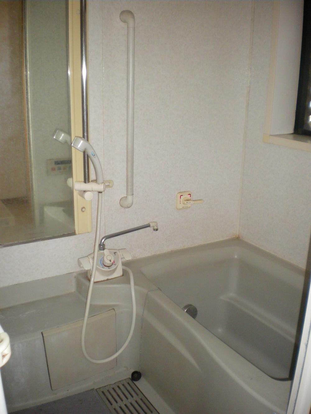 Bathroom. Indoor (July 2013) Shooting
