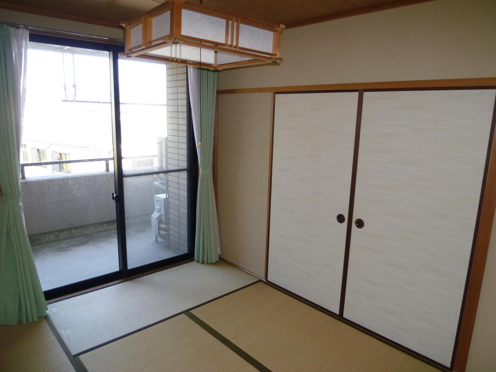 Other room space. Japanese style room