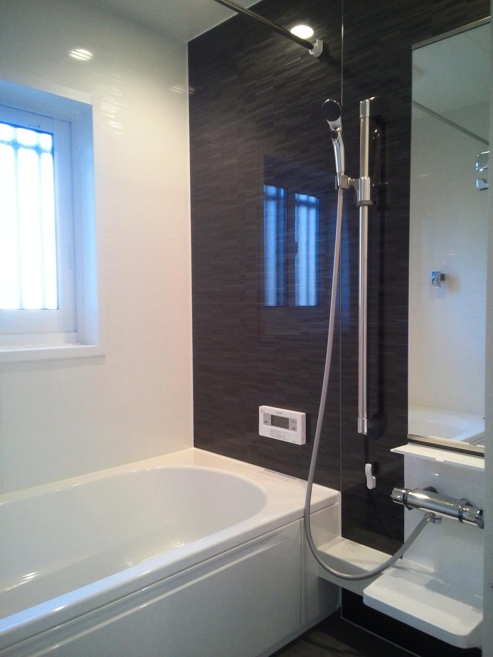 Bathroom. Local (12 May 2013) Shooting