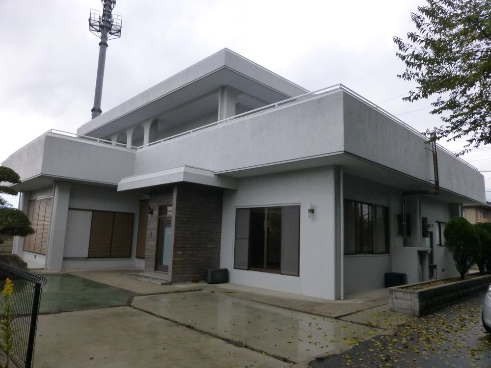 Local appearance photo