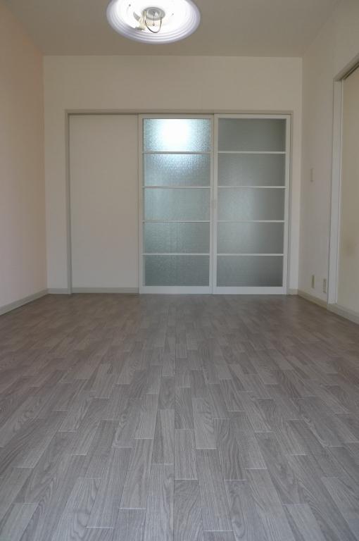 Living and room. A separate room is a reference photograph