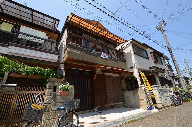 Local appearance photo. Local (August 2013) Shooting