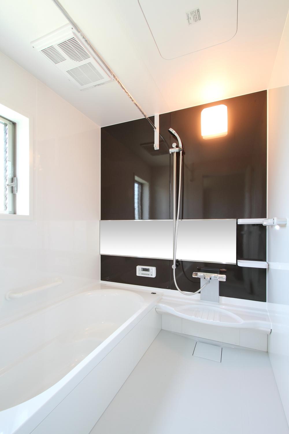 Building plan example (introspection photo). Bathroom (our example of construction)